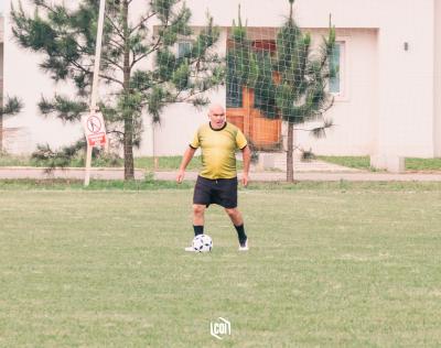 F27_001.jpg